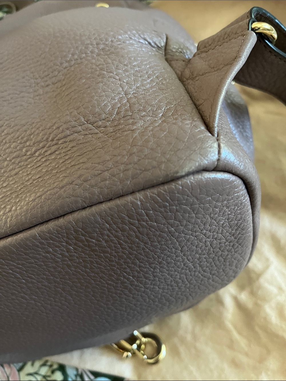 Rebecca Minkoff pebble leather backpack with gold hardware - Picture 9 of 9